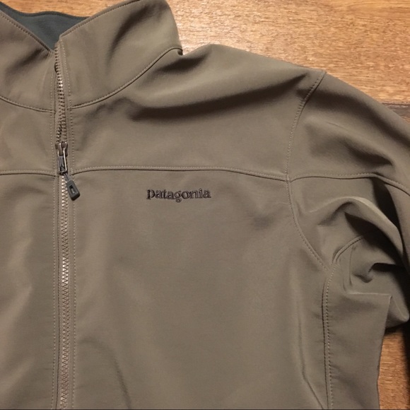 patagonia softshell jacket mens